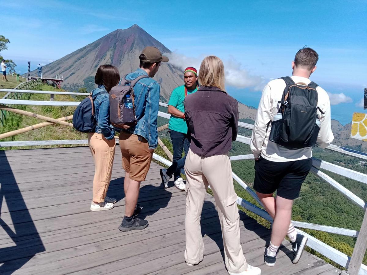 Kristian Homestay Bajawa Kültér fotó