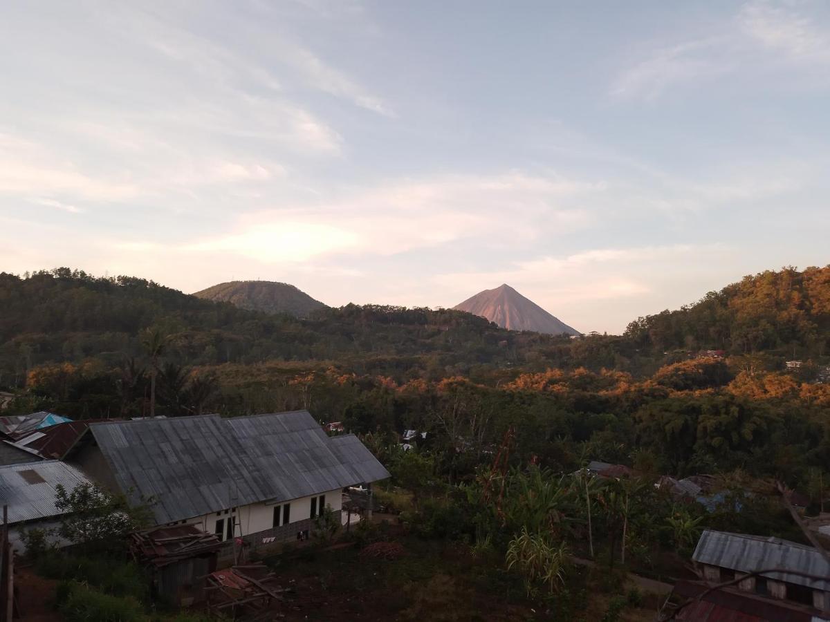 Kristian Homestay Bajawa Kültér fotó