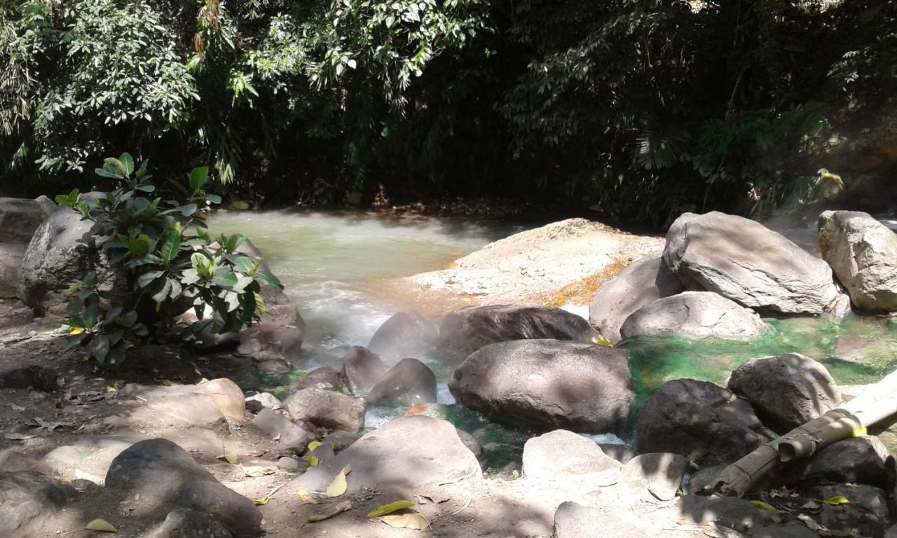 Kristian Homestay Bajawa Kültér fotó